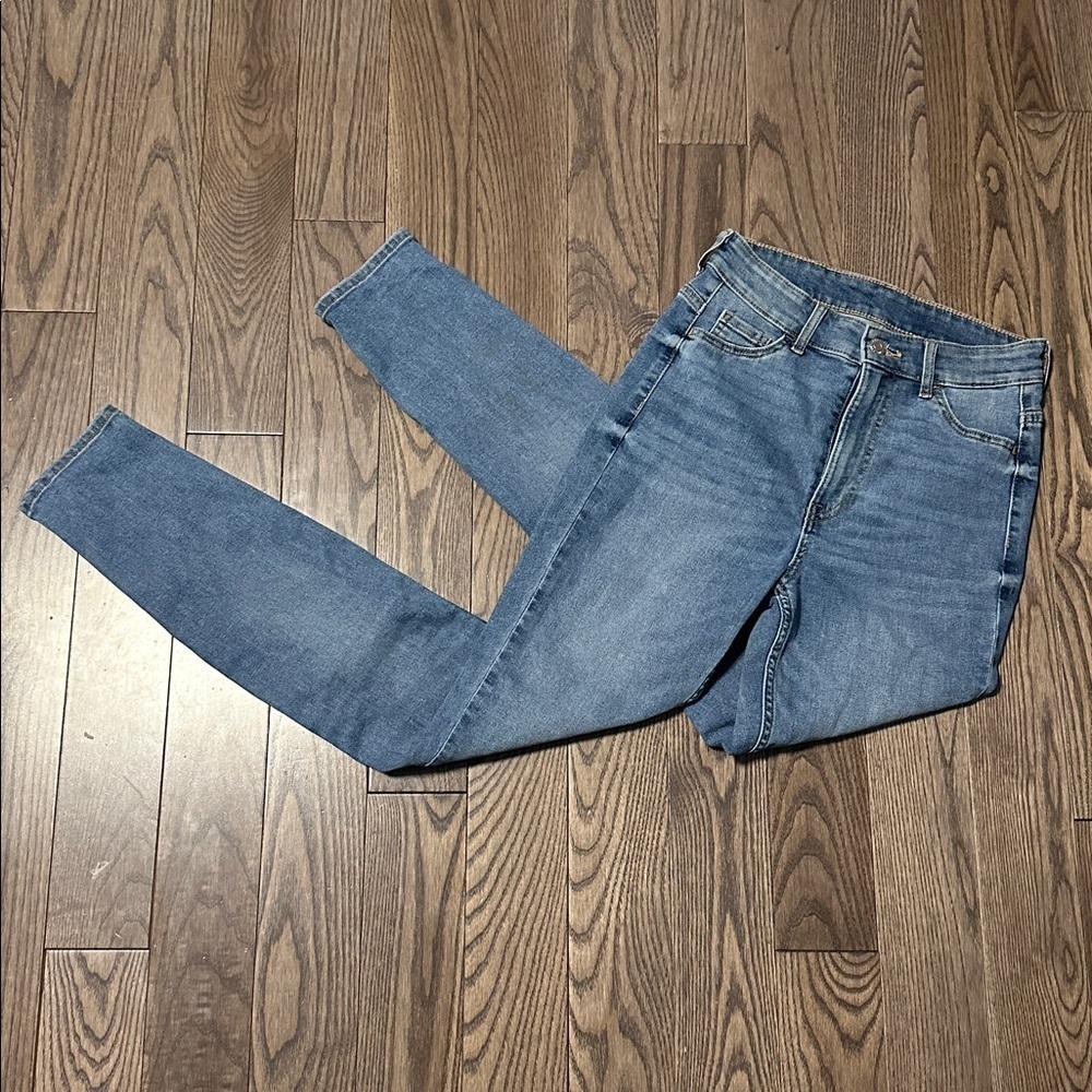 H&M SKINNY HIGH WAIST LIGHT BLUE JEANS